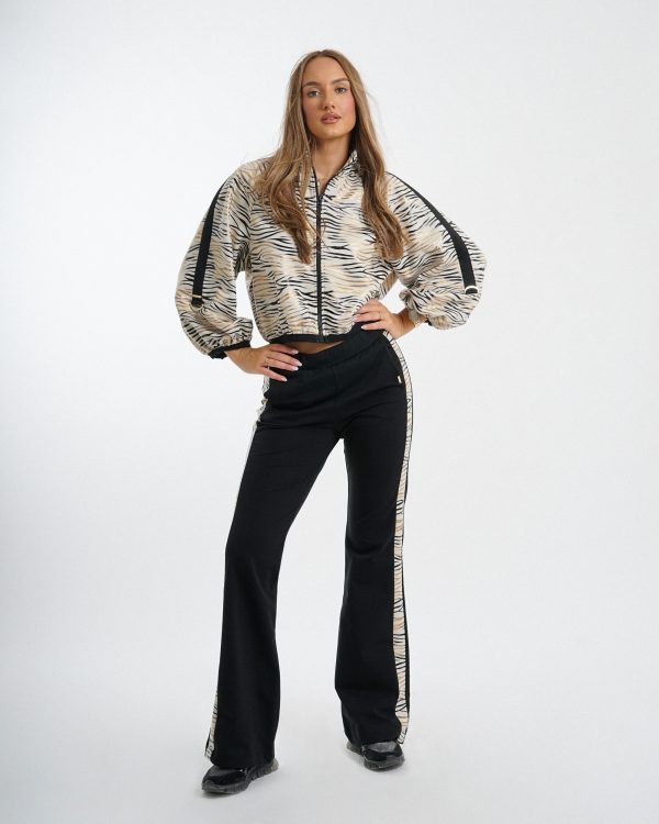 D.d.trenerke 9422-13A